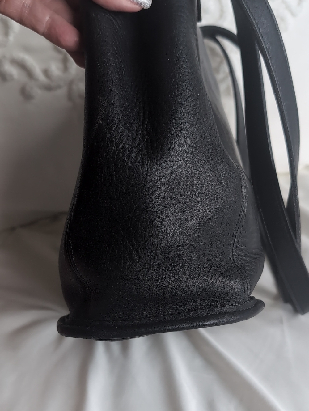 Vintage Coach Waverly 🖤Black Bucket Bag- Chrome Hardware Silver Charm Tassel - Picture 6 of 16